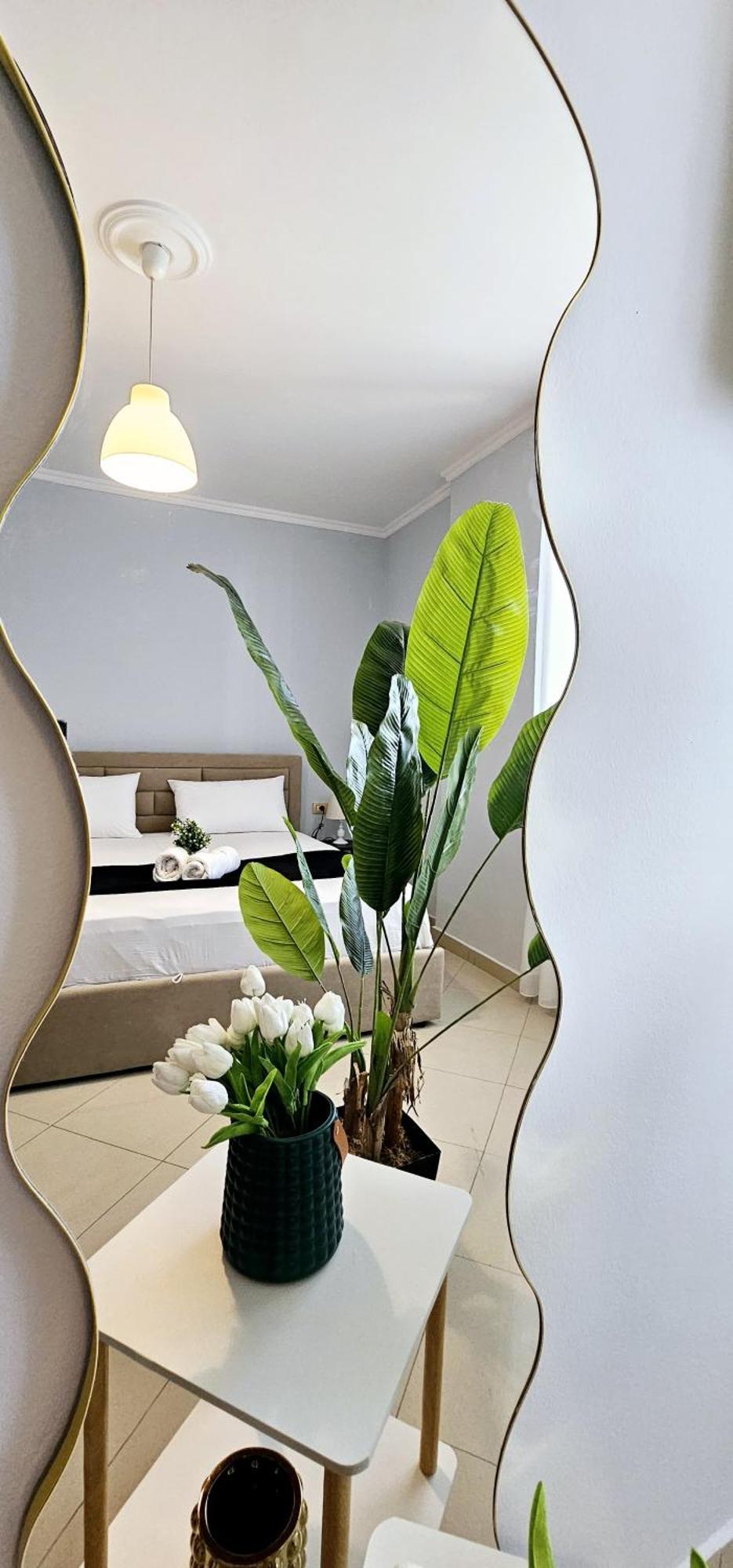 Central Apartment *